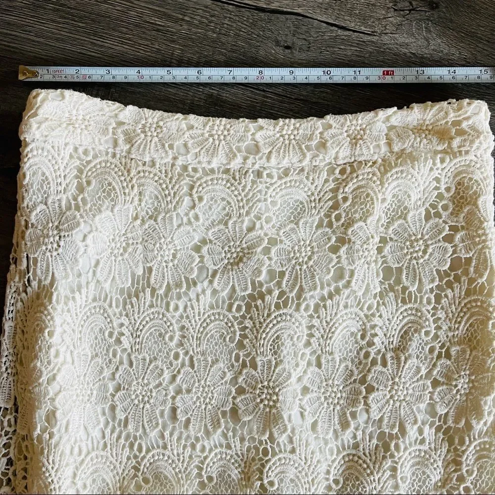 Off White Crochet Skirt - Picture 4 of 4